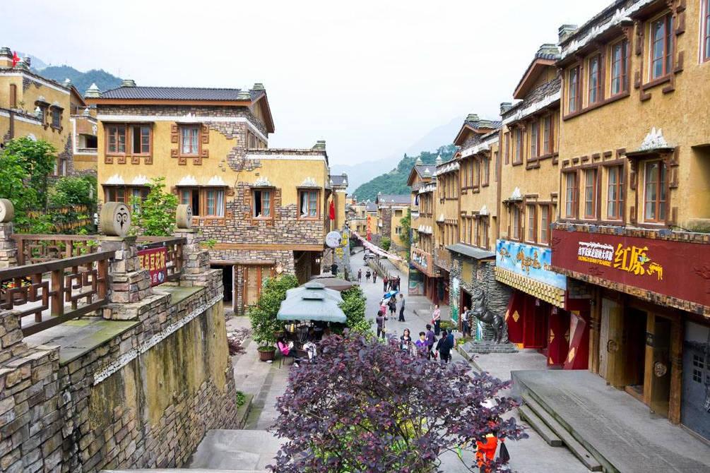 东城建设:打造“省级深度保洁示范路”, 提升城市环境卫生水平