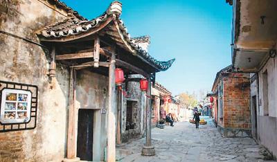 记者:拜仁还在和加拉塔萨雷谈博伊,对方坚持3000万欧基础费